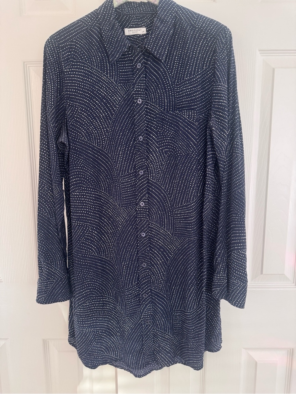 Equipment Silk Long Sleeve Shirt Dress with White Dot Wave Pattern